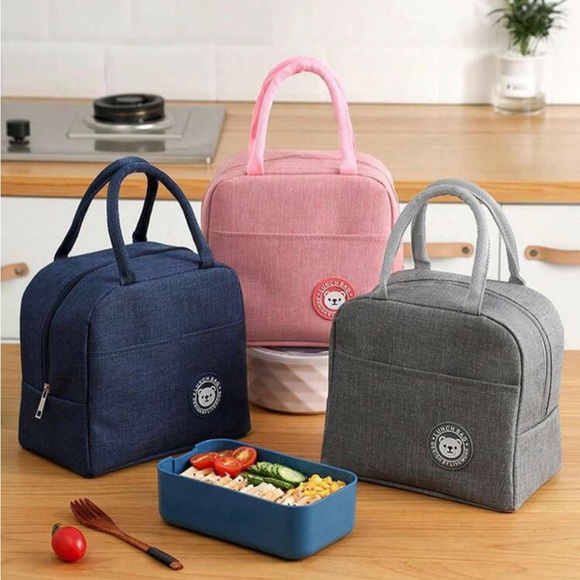 Portable lunch bag with side pocket
Made of Polyester - Picture 3 of 6